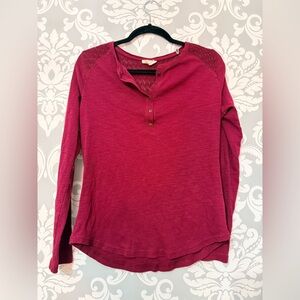 4/$25 • Bleu Gray Burgundy Lace Detail Long Sleeve Cotton Henley